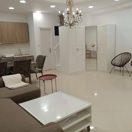 Hébergement de vacances Barakat 2 Floor 3 Bedroom House 8 Person Chaniotis