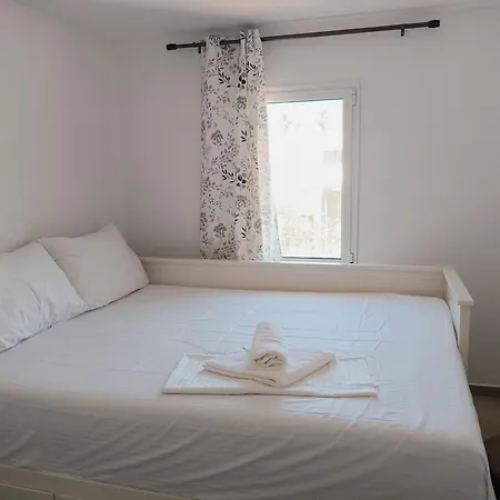Barakat 2 Floor 3 Bedroom House 8 Person Hanioti